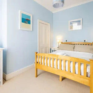 3 Claremont Terrace Apartment York