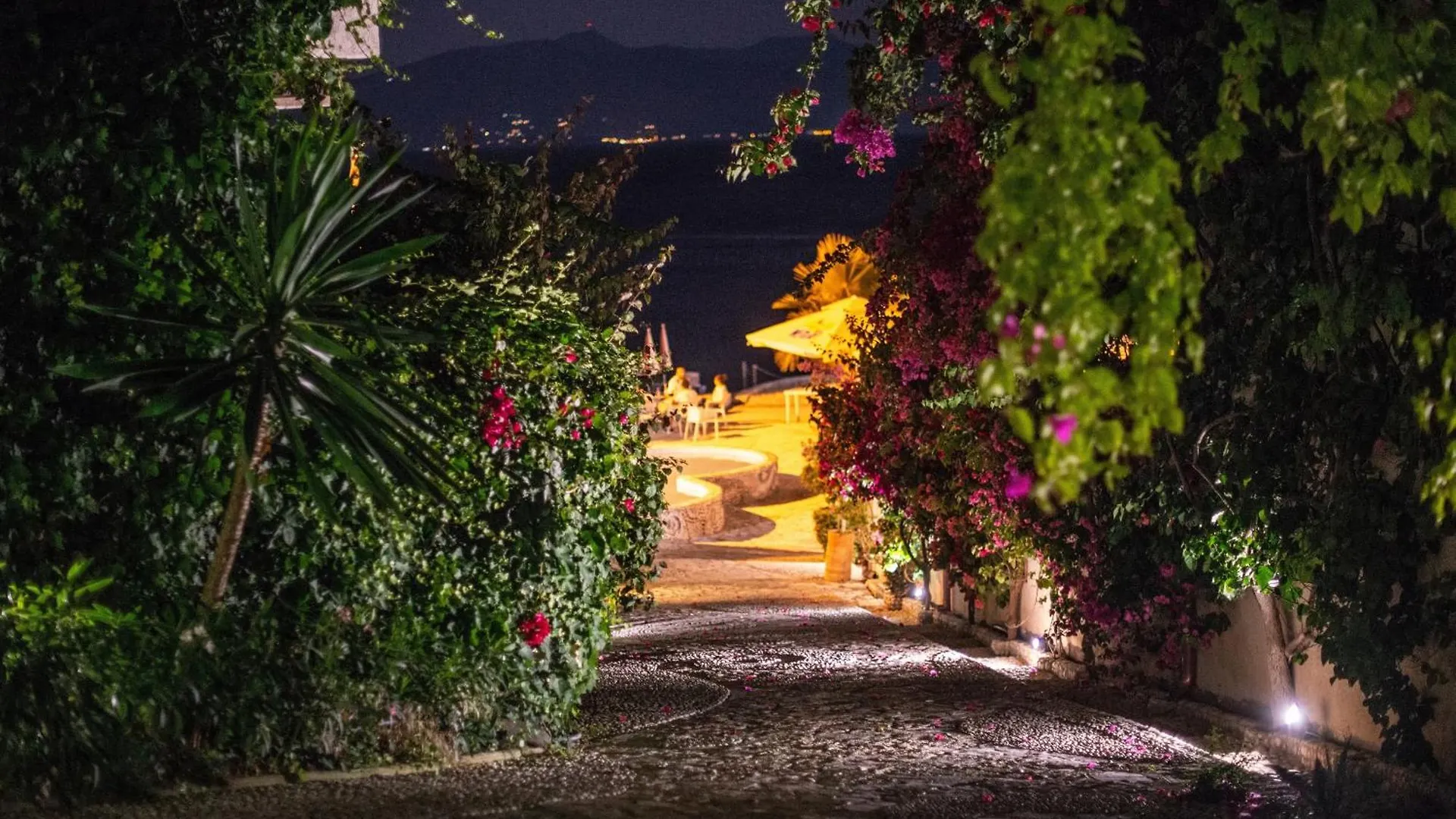 Bougainville Bay Apartments Sarande