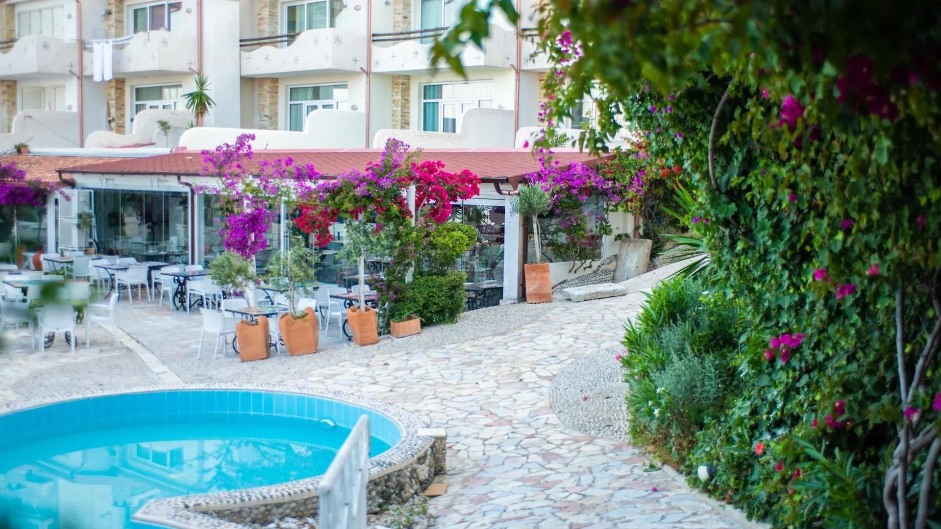 Bougainville Bay Apartments Sarande