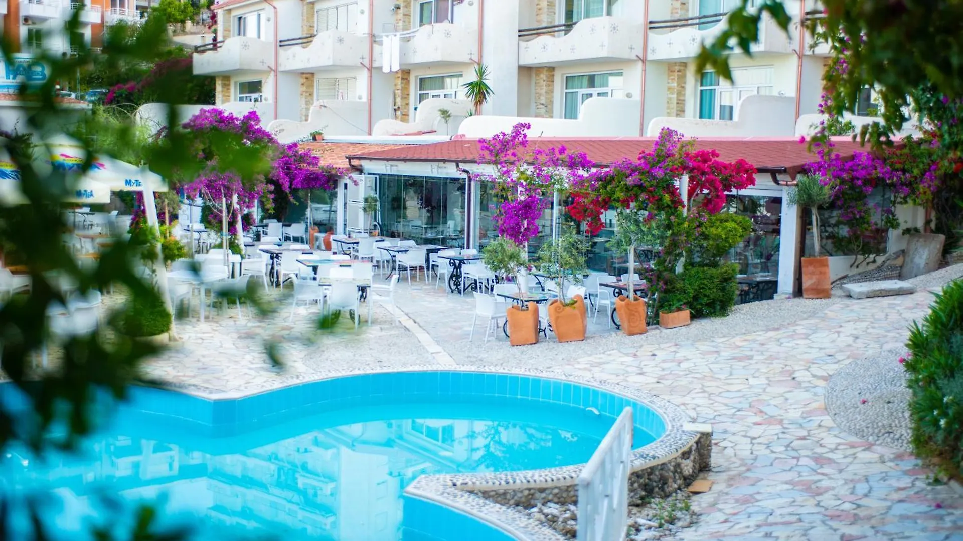 Bougainville Bay Apartments Sarandë