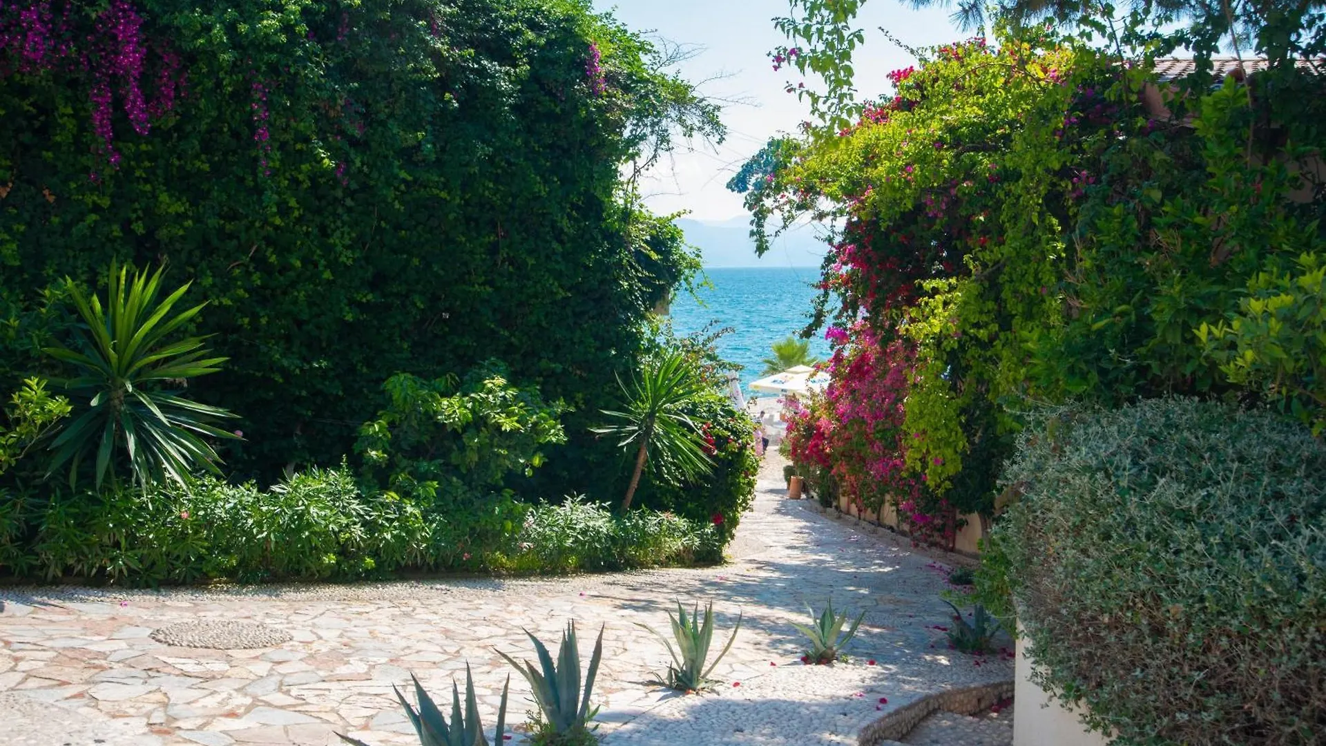 Bougainville Bay Apartments Sarandë 0*,