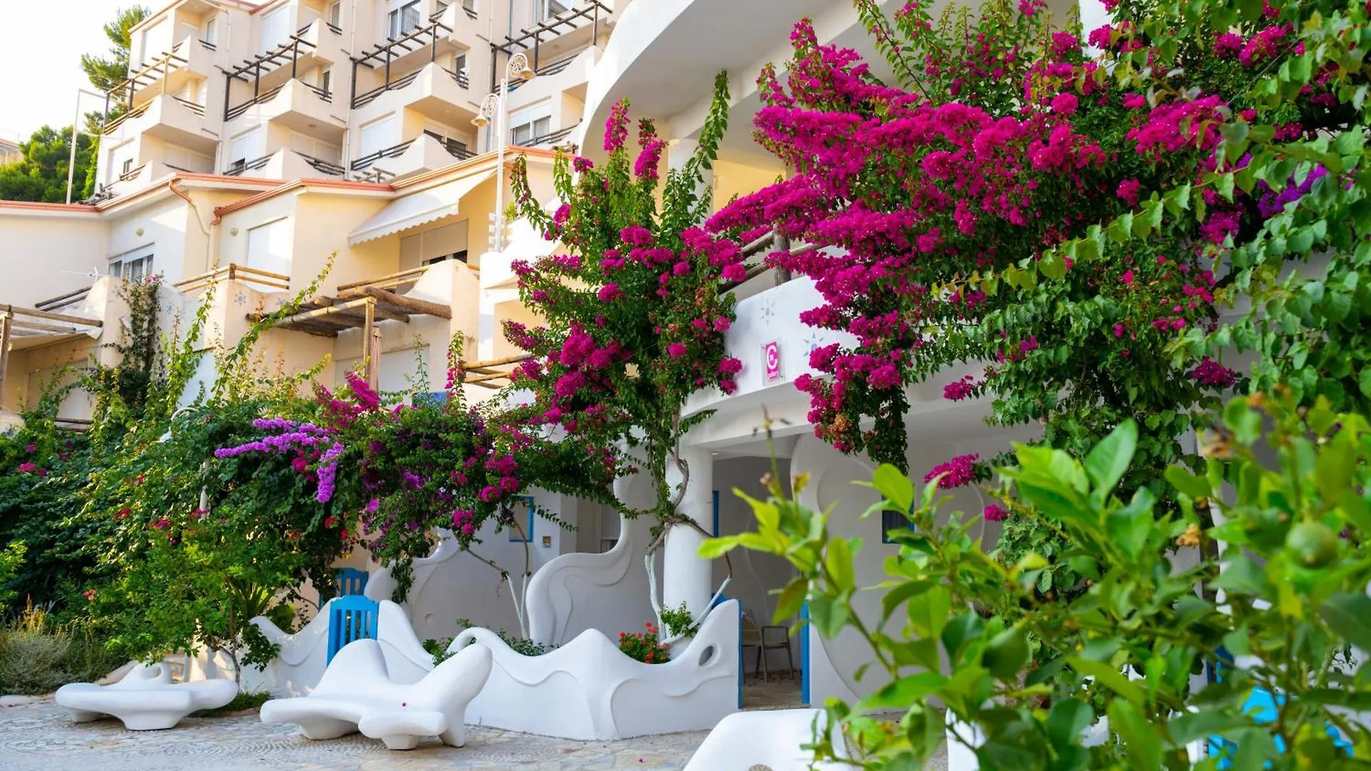 Bougainville Bay Apartments Sarande Albania
